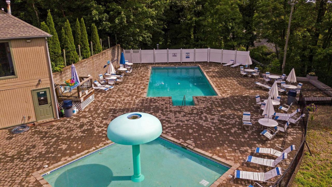 Hummingbird Villa Gatlinburg Exterior photo