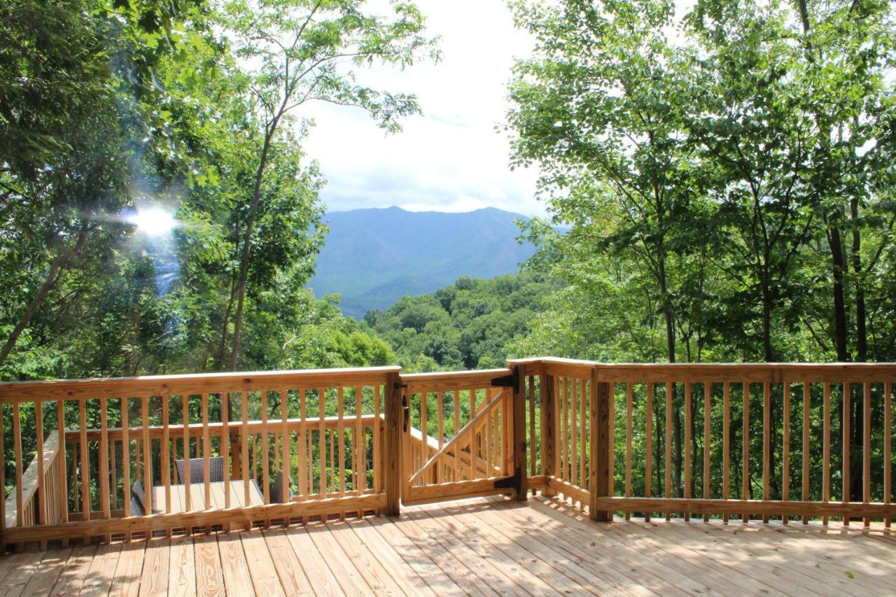 Hummingbird Villa Gatlinburg Exterior photo