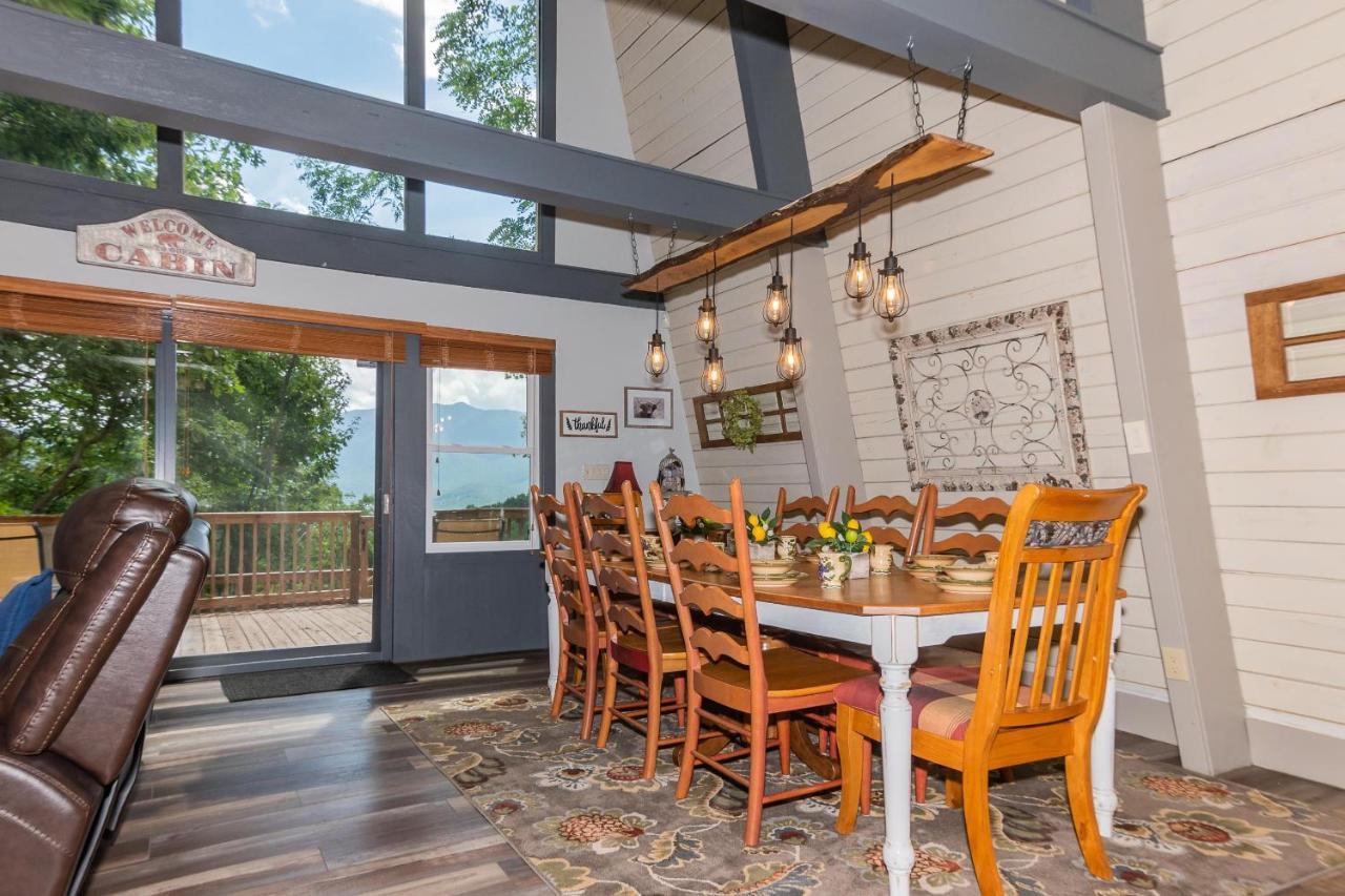 Hummingbird Villa Gatlinburg Exterior photo