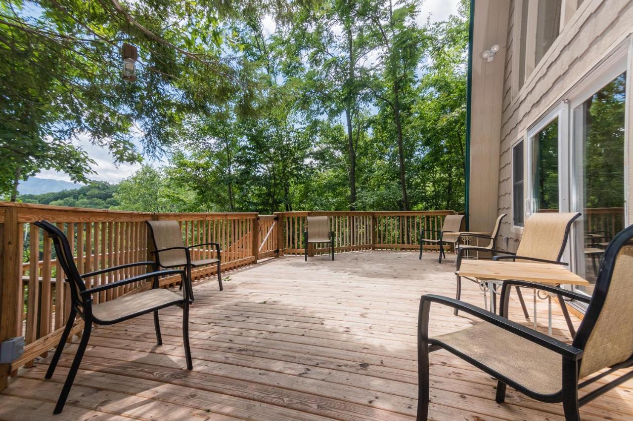 Hummingbird Villa Gatlinburg Exterior photo