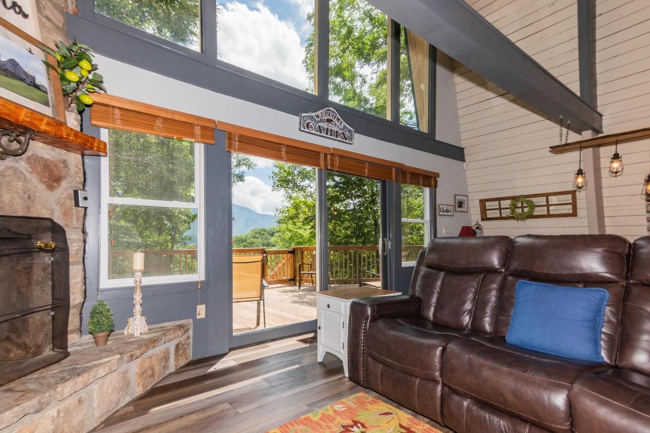 Hummingbird Villa Gatlinburg Exterior photo